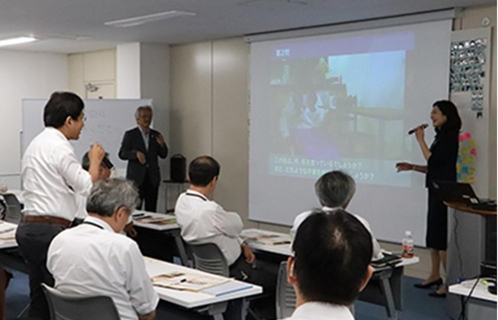 幹部、事業部長への研修受講風景